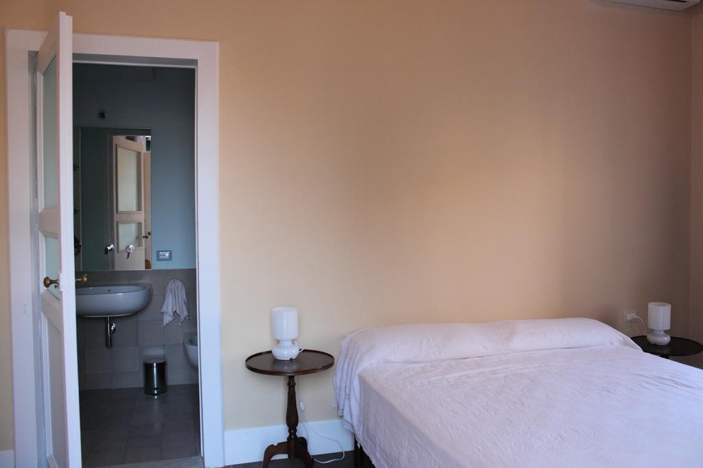 Villa Manasse Aci Castello Zimmer foto